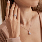 0,06 ct. Diamant Baguette Tropfen Halskette