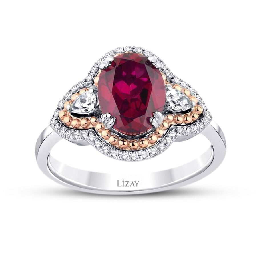2,46 ct. Diamant Oval Rubin Ring