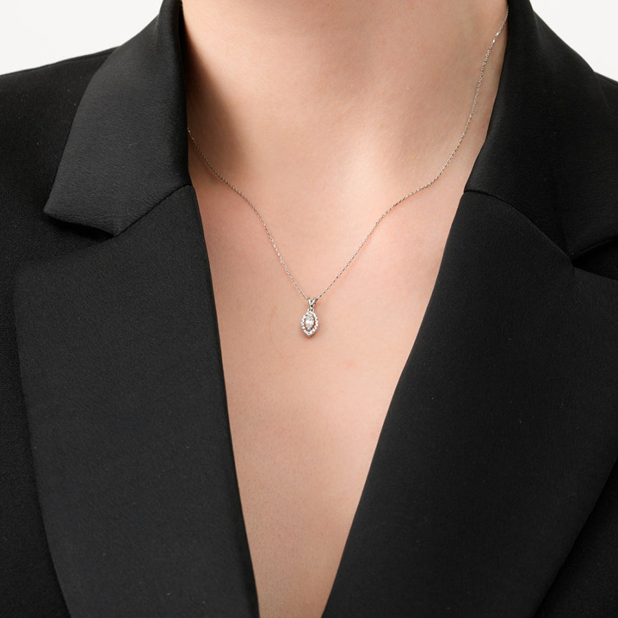 0,05 ct. Diamant Tropfen Baguette Halskette