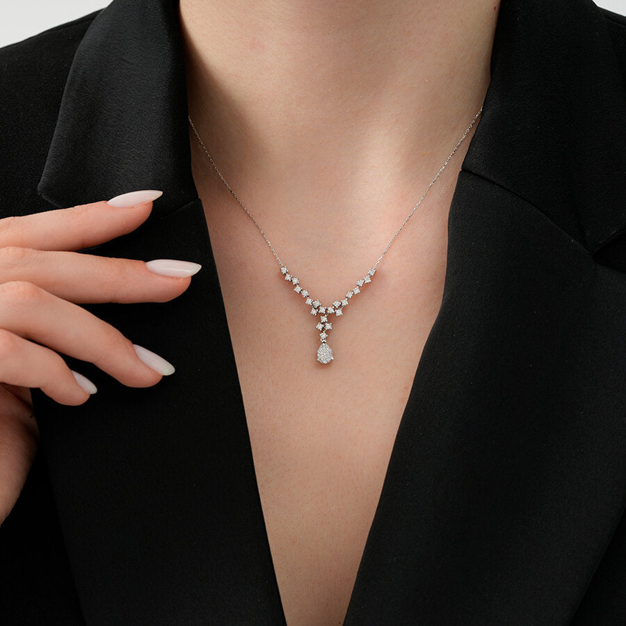 0,54 ct. Diamant Tropfen Trend Halskette