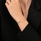 Armband mit asymmetrischem Sternmotiv aus Gold