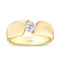 Ring mit Stein und geschwungenem Design aus Gold