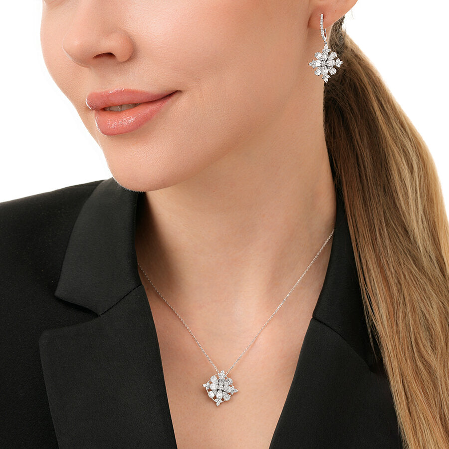 0,83 ct. Diamant Baguette Halskette