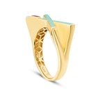 Geometrisch-blauer Ring mit Stein aus Gold