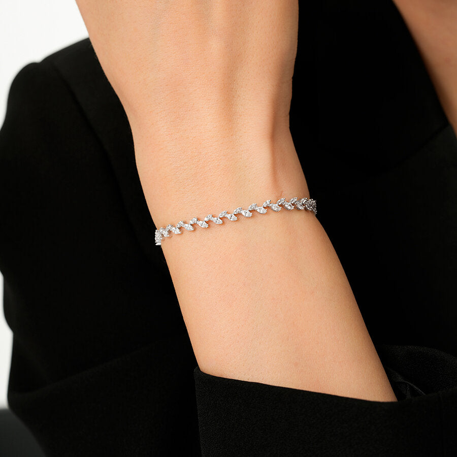Stein-Armband mit Verschluss aus Gold