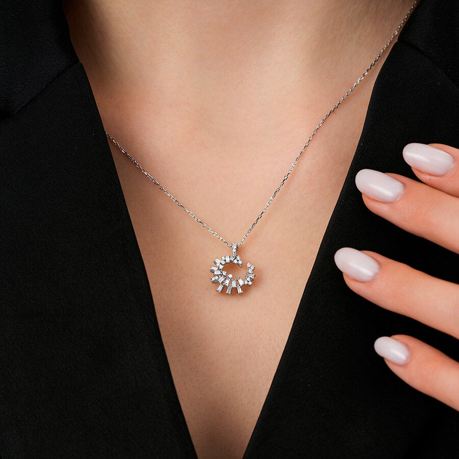 0,34 ct. Diamant Trend Baguette Halskette