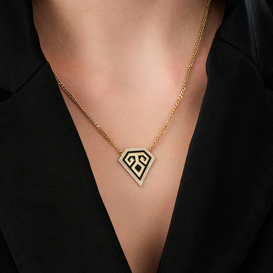 Trend-Halskette mit Elibelinde-Motiv aus Gold