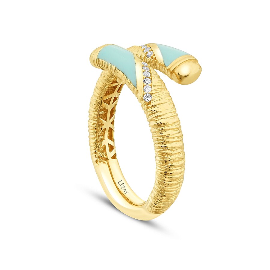 Detailreicher Ring mit blauer Emaille aus Gold