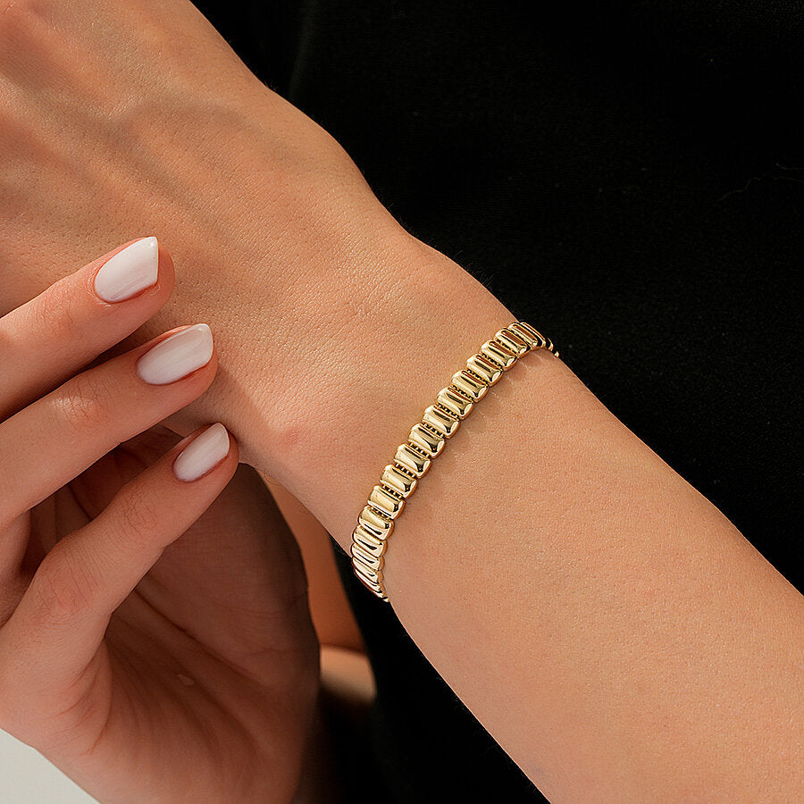 Strukturiertes Trend-Armband aus Gold