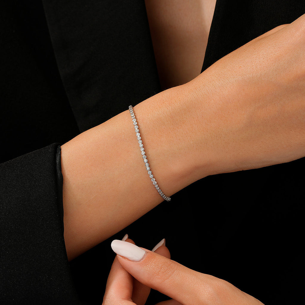Tennisarmband aus Gold