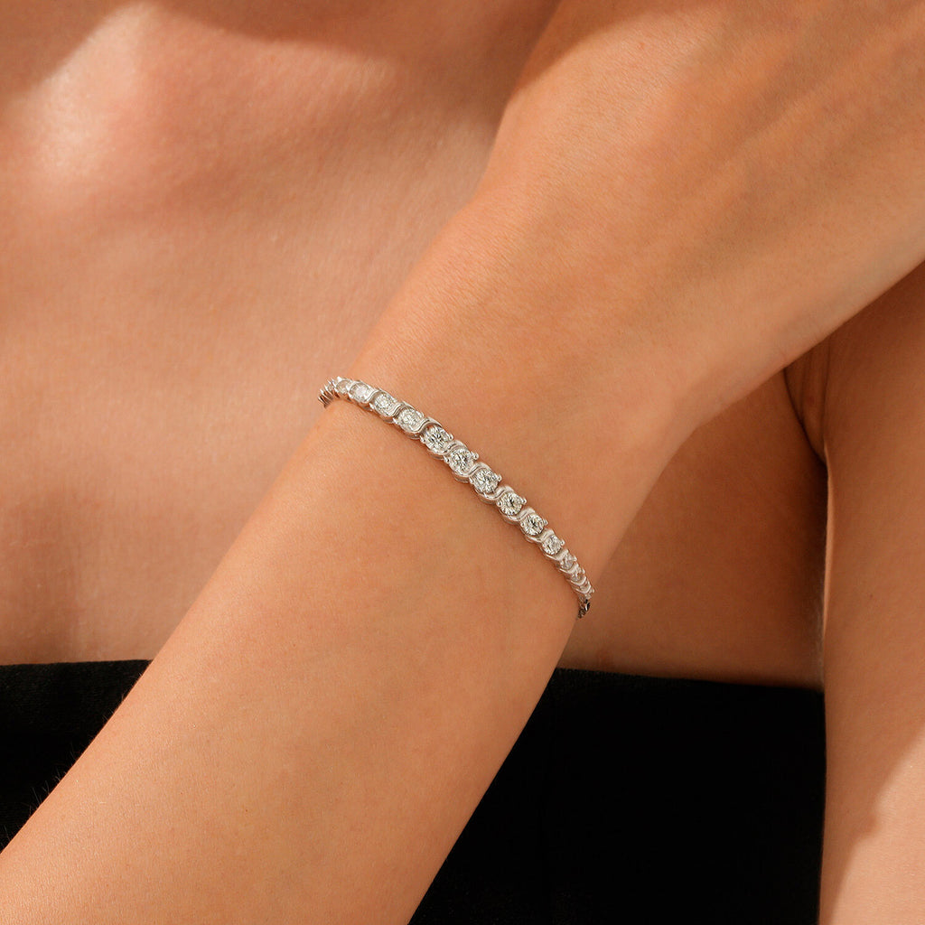 Tennisarmband aus Gold