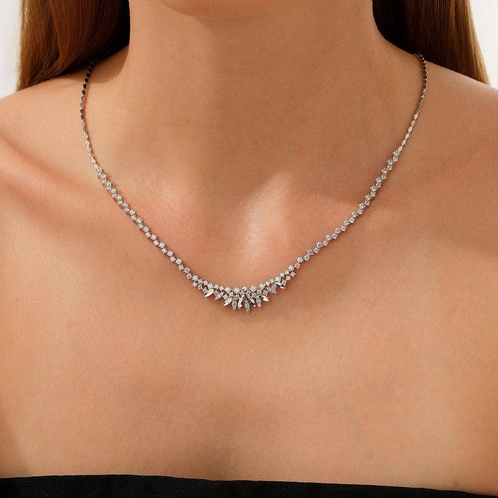 Trend-Collier aus Gold