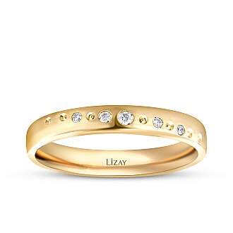 His and Hers Elegant Gold Wedding Band Set