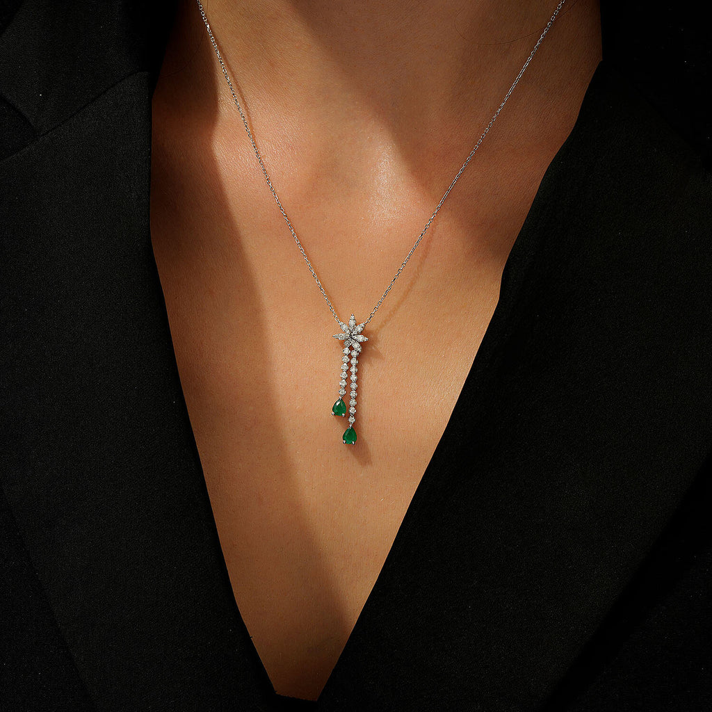 0,98 Carat Diamond Emerald Necklace