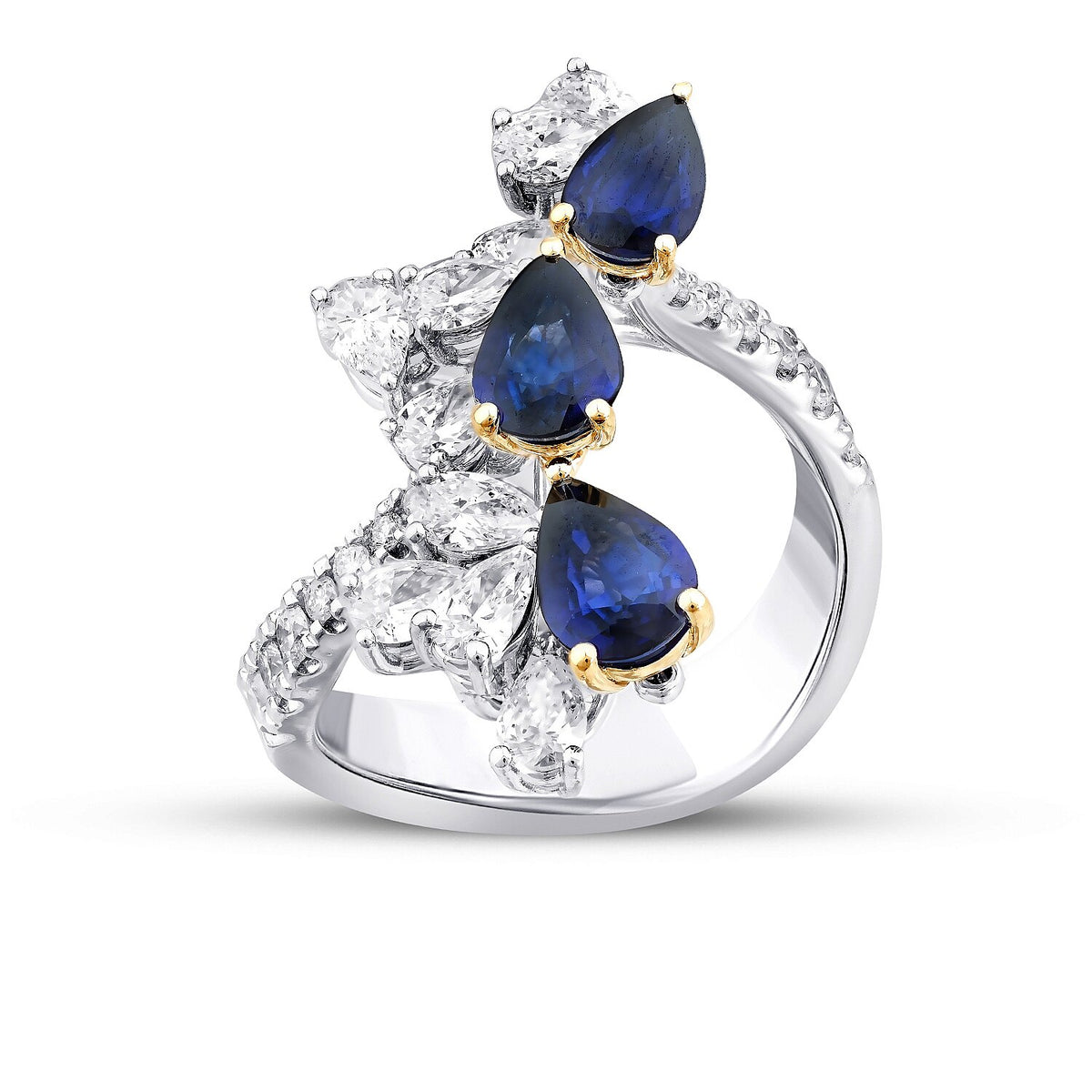 3,26 Carat Diamond Sapphire Ring