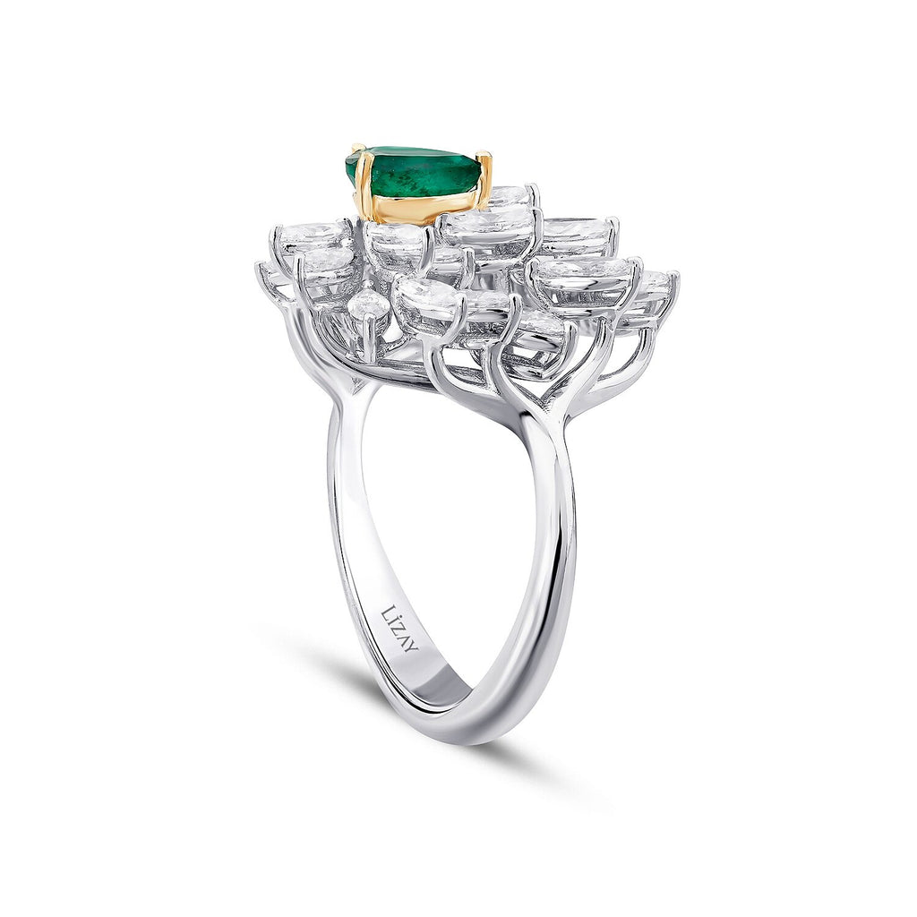 2,84 Carat Diamond Emerald Ring