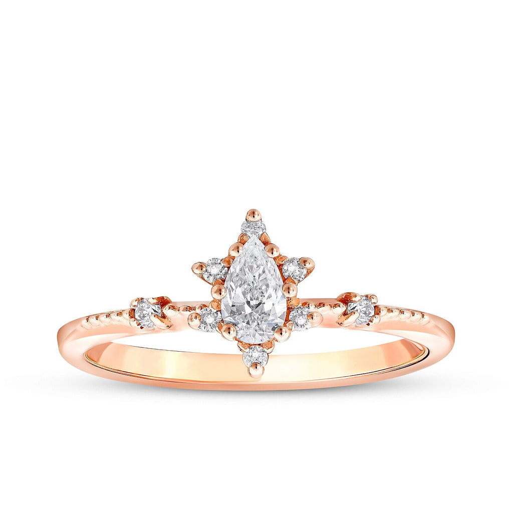 0,28 Carat Diamond Pear Lotus Solitaire Engagement Ring