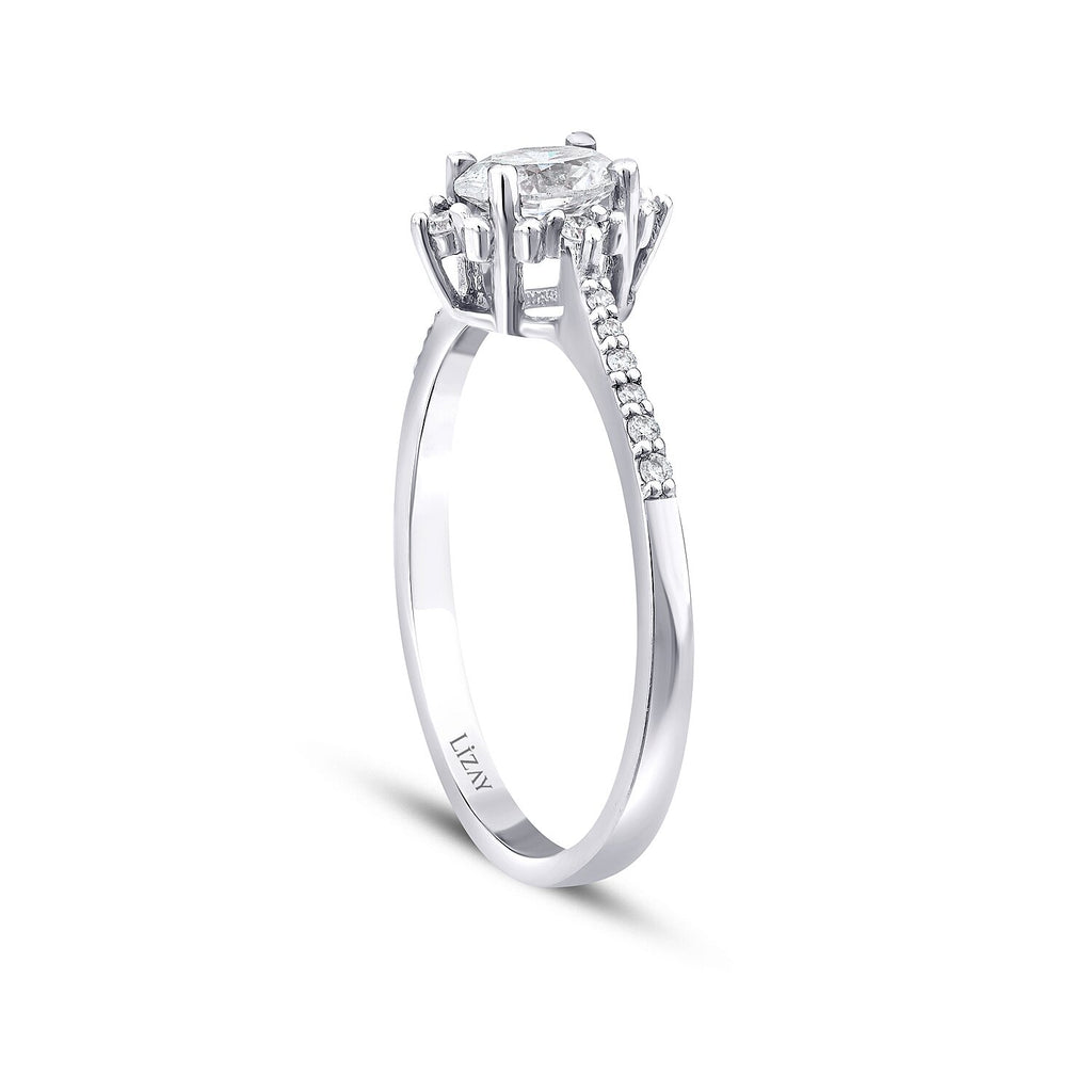 0,79 Carat Diamond Lotus Oval Solitaire Engagement Ring