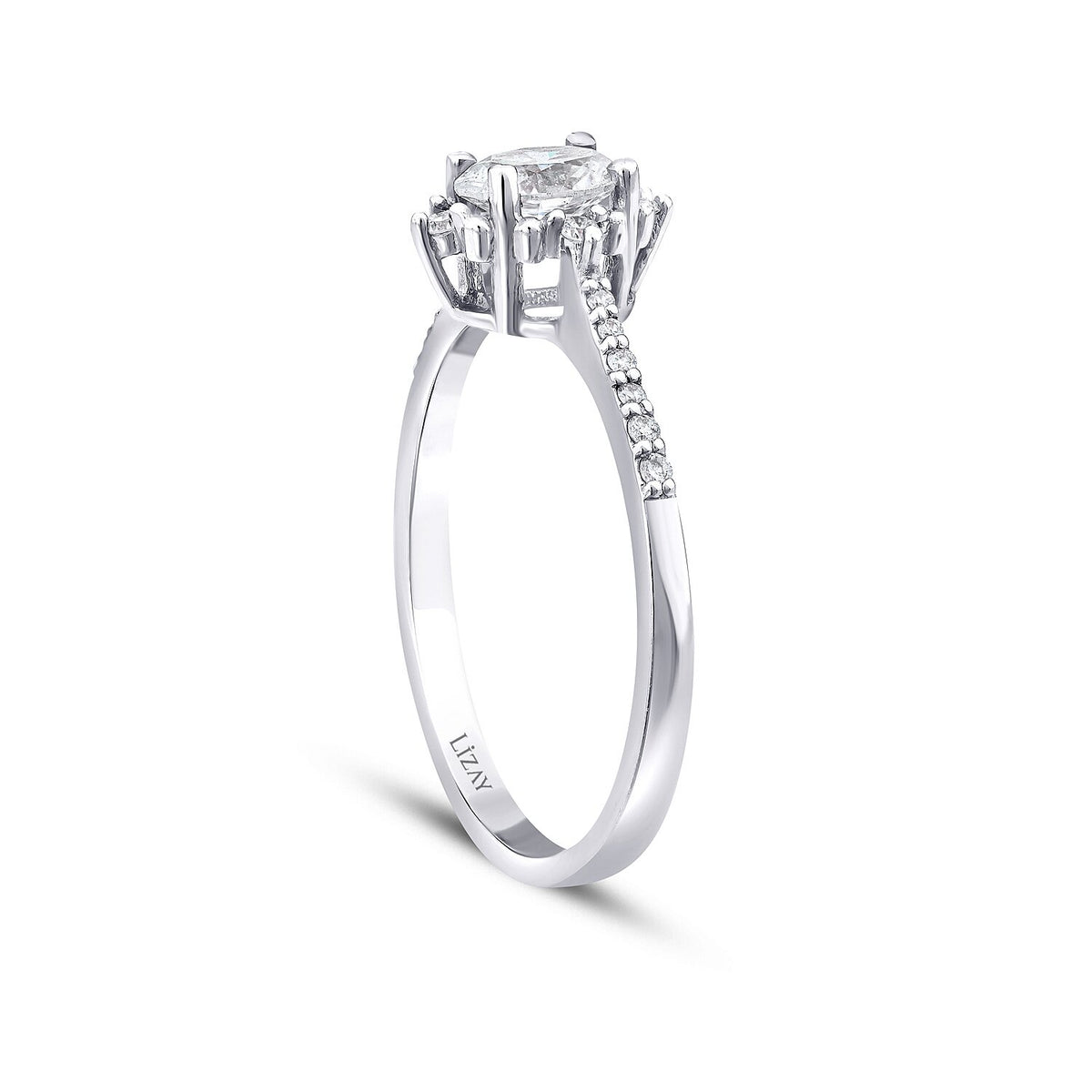 0,79 Carat Diamond Lotus Oval Solitaire Engagement Ring