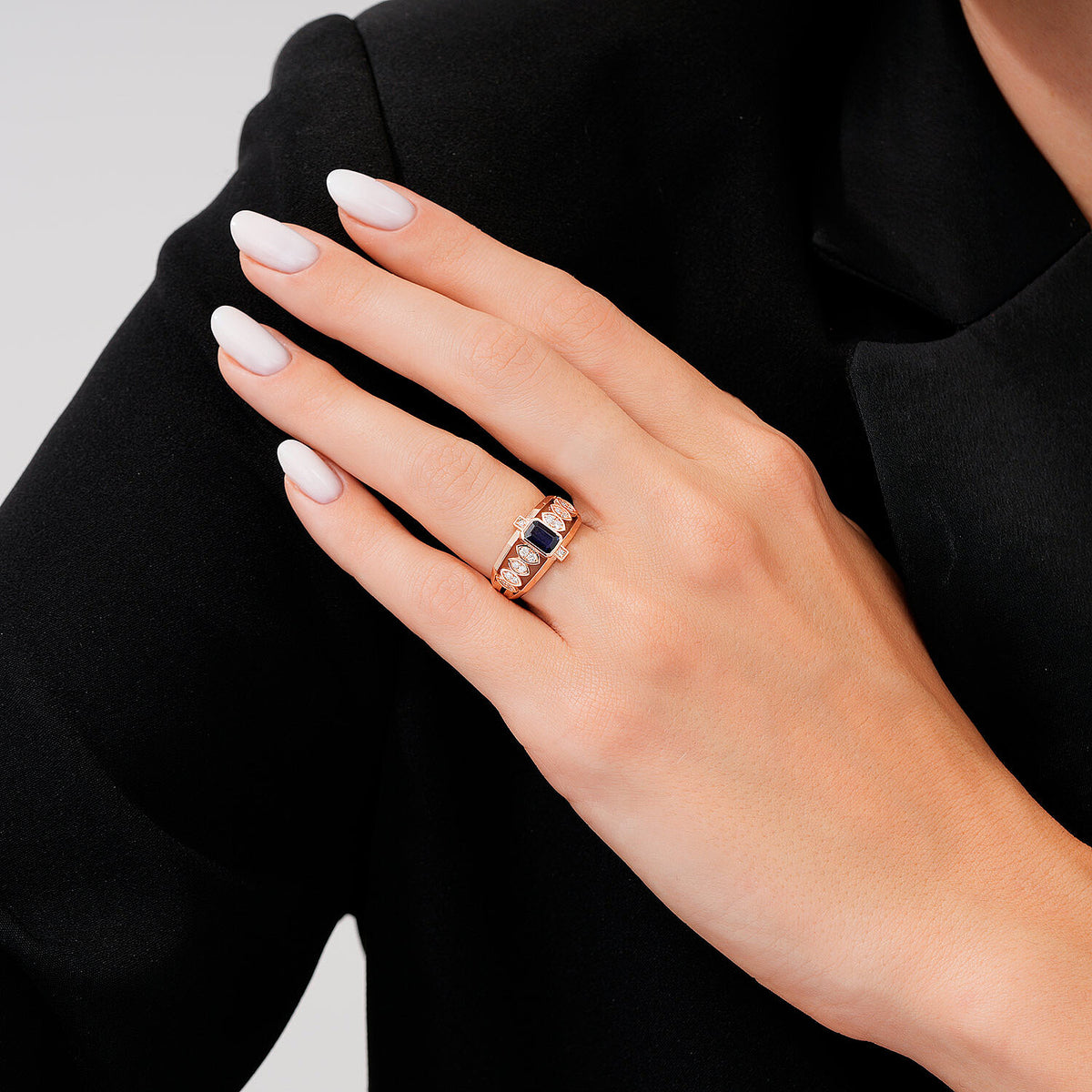 0,77 Carat Diamond Sapphire Ring
