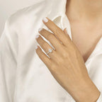 1,30 Carat Diamond Oval Solitaire Engagement Ring