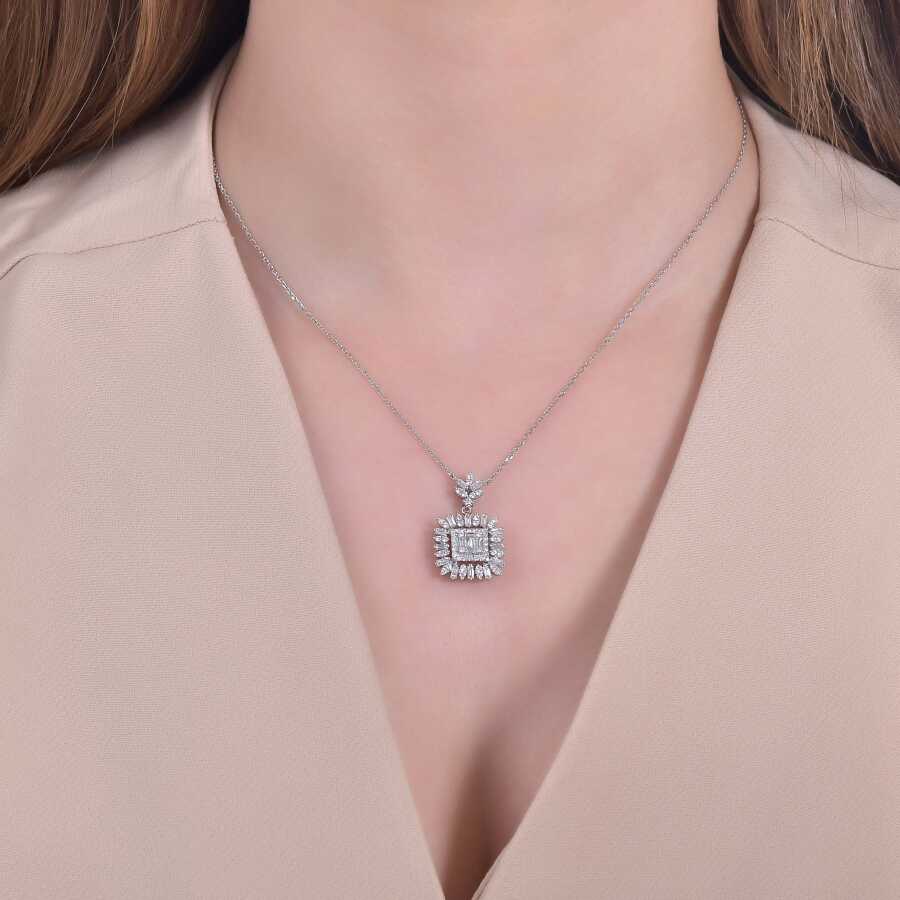 0,76 ct. Diamant Baguette Halskette