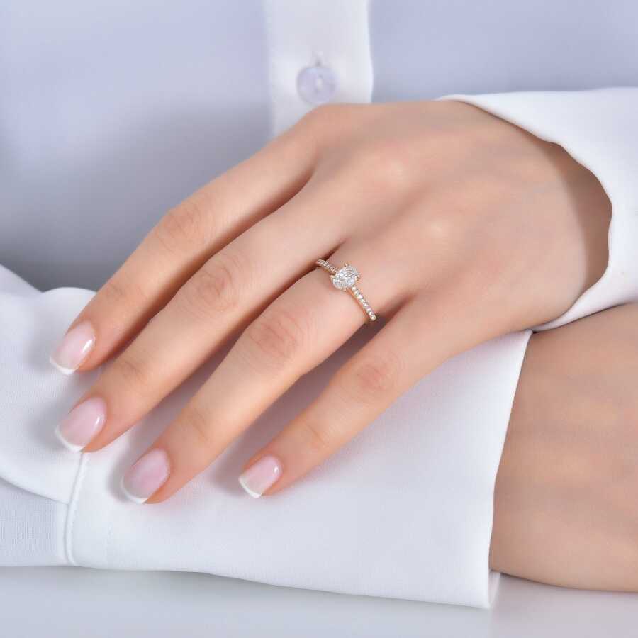 0,52 ct. Diamant Oval Solitär Verlobungsring