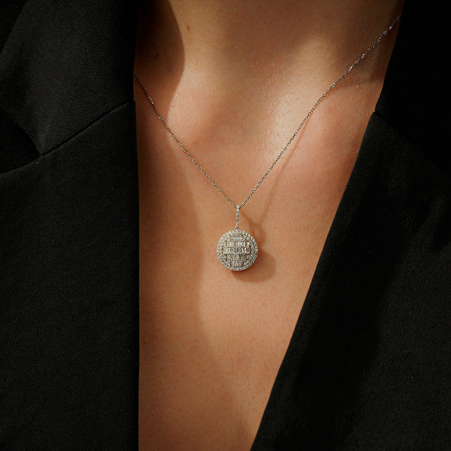 0.51 Karat Diamant Baguette Stein Rund Halskette