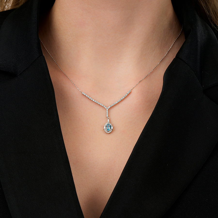 0.98 Karat Diamant Blue Topaz Baguette Halskette