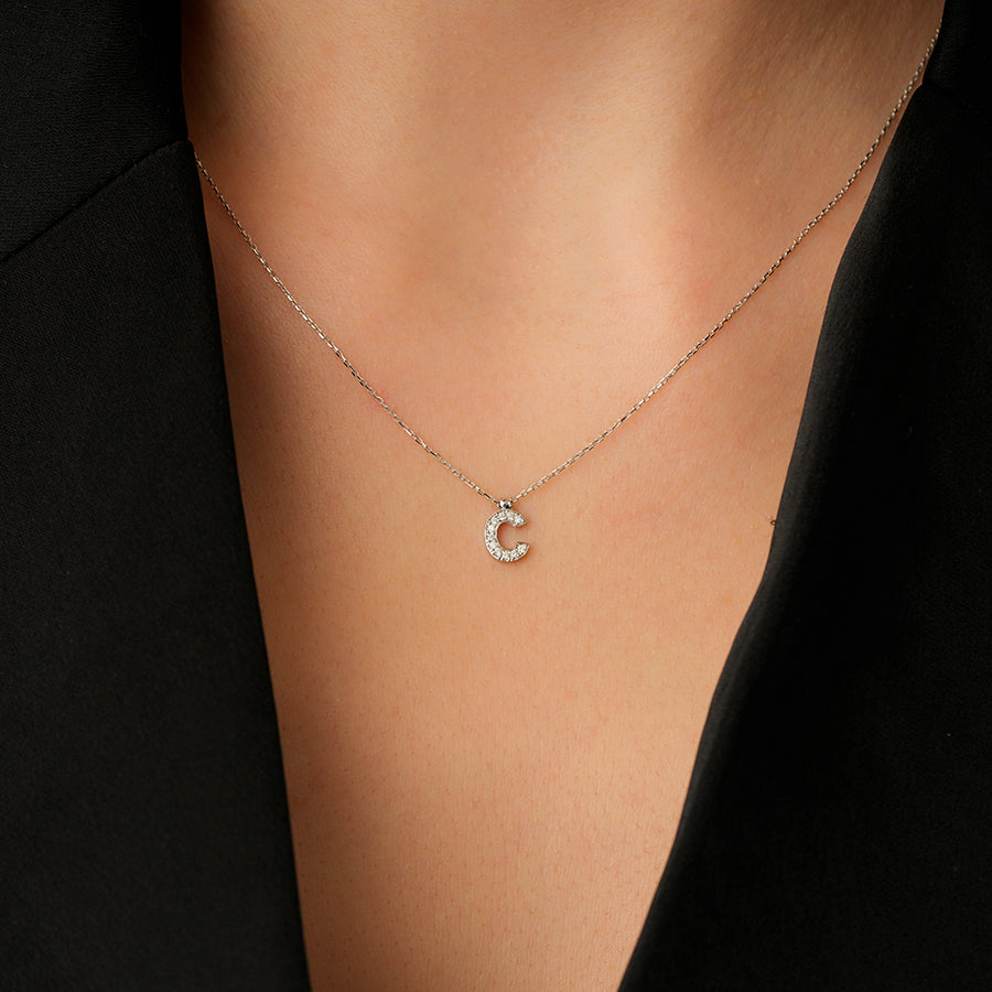 0.06 Karat Diamant C Buchstaben Halskette