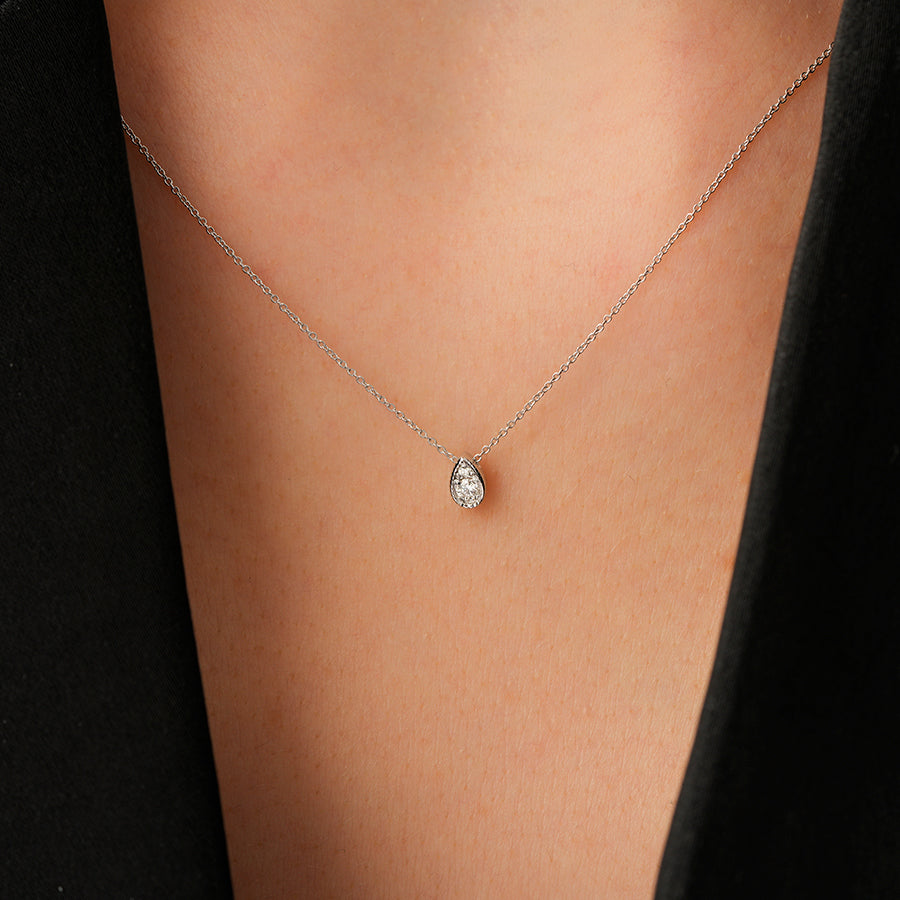 0.06 Karat Diamant Rund Stein Tropfen Halskette
