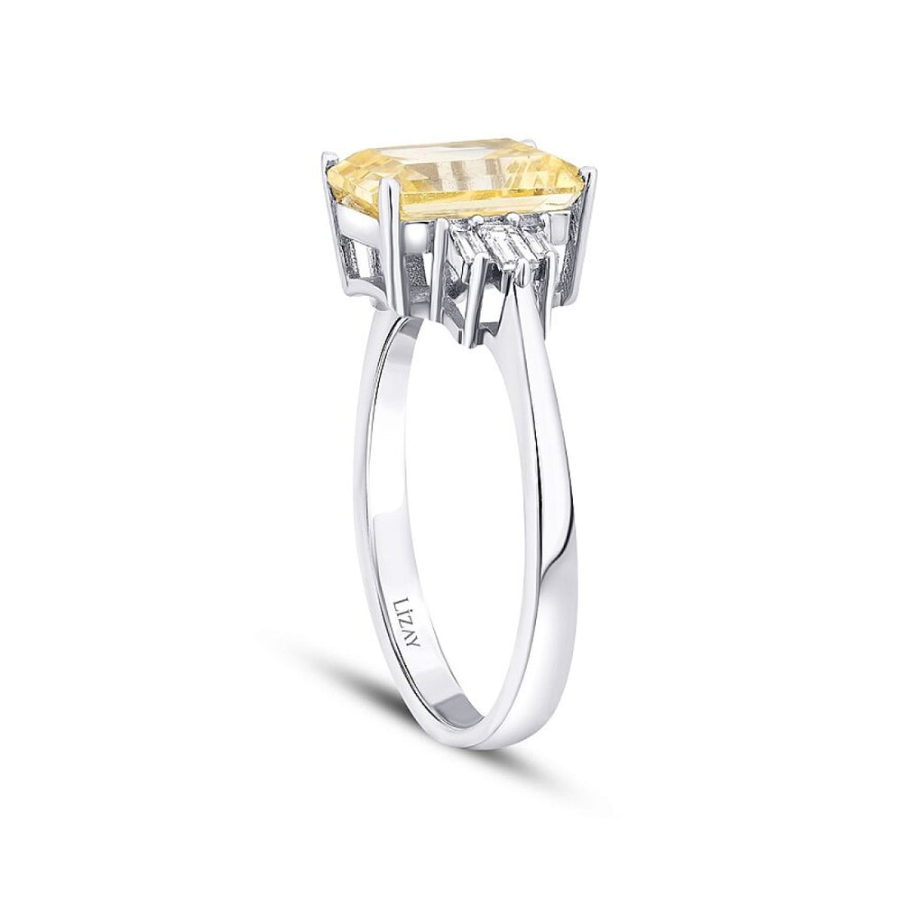 4.06 Karat Diamant Fancy Quadrat Ring