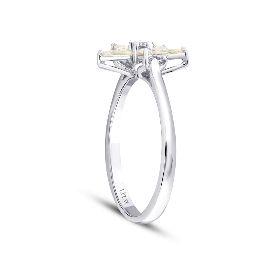 0.64 Karat Diamant Marquise Fancy Ring