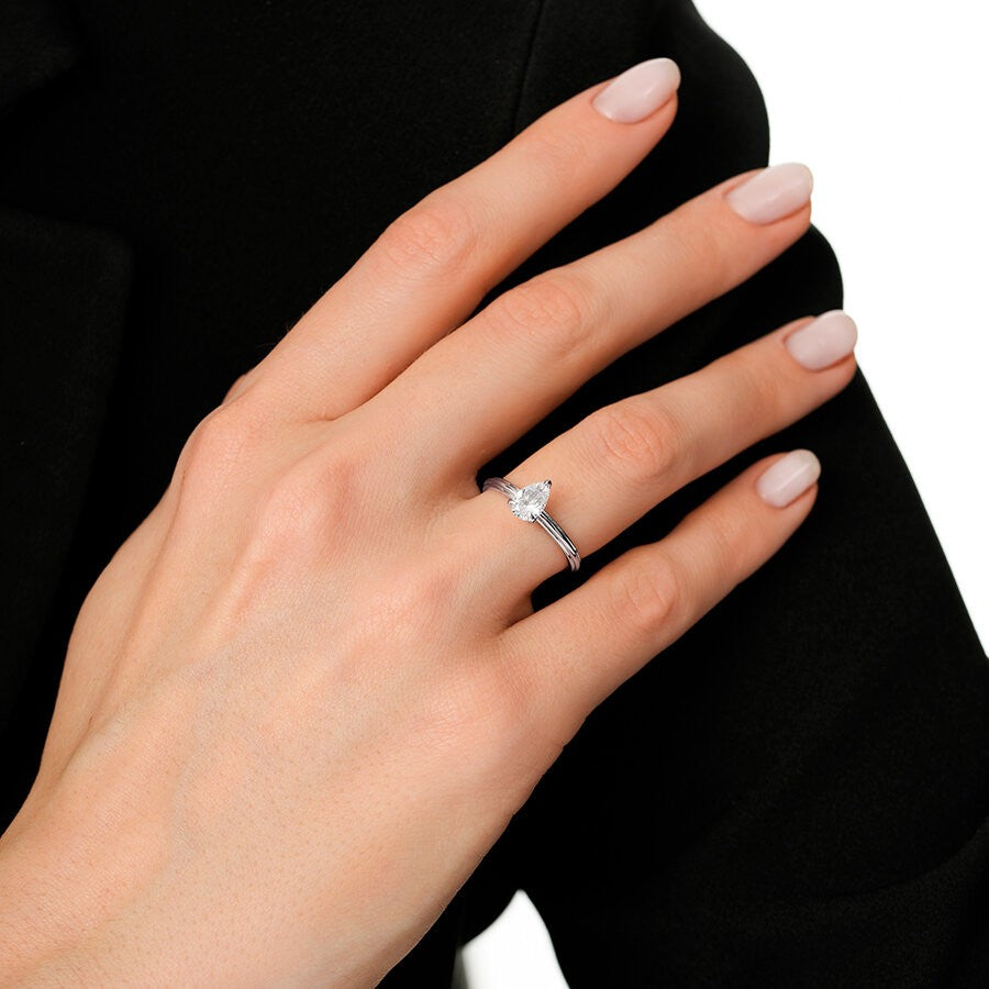 0.70 ct. Diamant Tropfen Solitär Verlobungsring