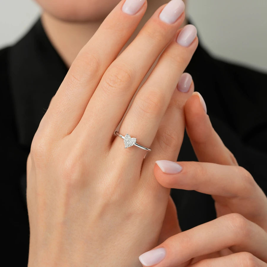 0.09 ct. Diamant Weißgold Herz Ring