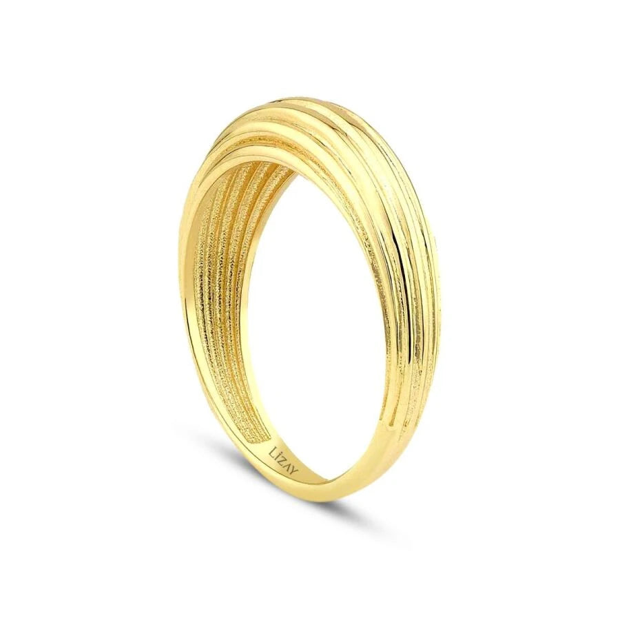 Gold Ring mit Linienmuster
