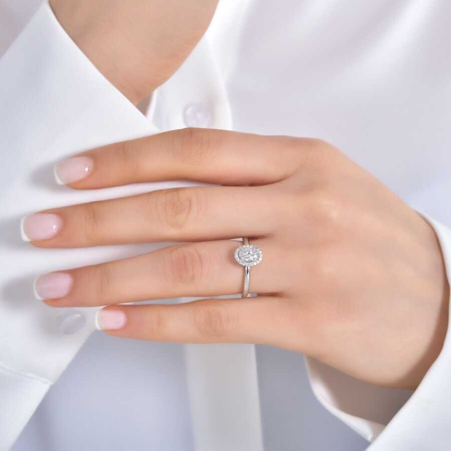 0.40 ct. Diamant Ovale Solitär Verlobungsring