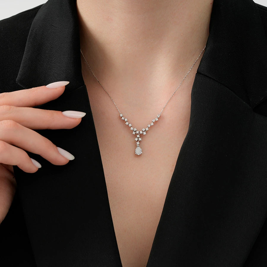 0.48 ct. Diamant Tropfen Halskette