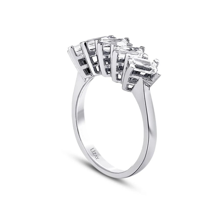 Gold Baguette Fünf-Stein Ring