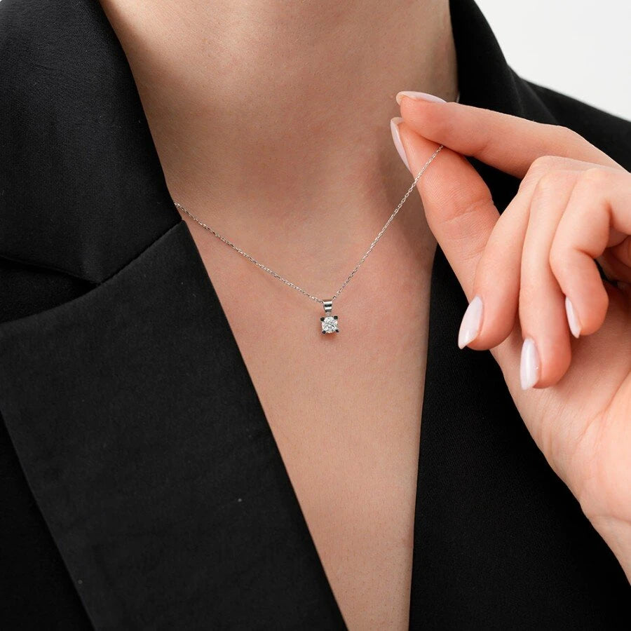 0.60 ct. Diamant Solitär Halskette