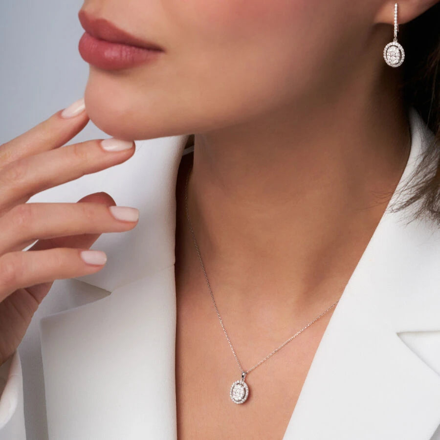 0.33 ct. Diamant Ovale Halskette
