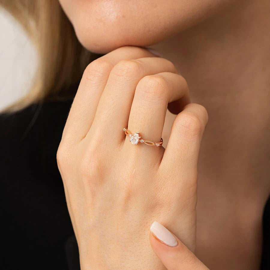 0.44 ct. Diamant Tropfen Solitär Verlobungsring