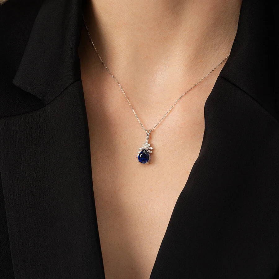 2.22 ct. Diamant Saphir Halskette