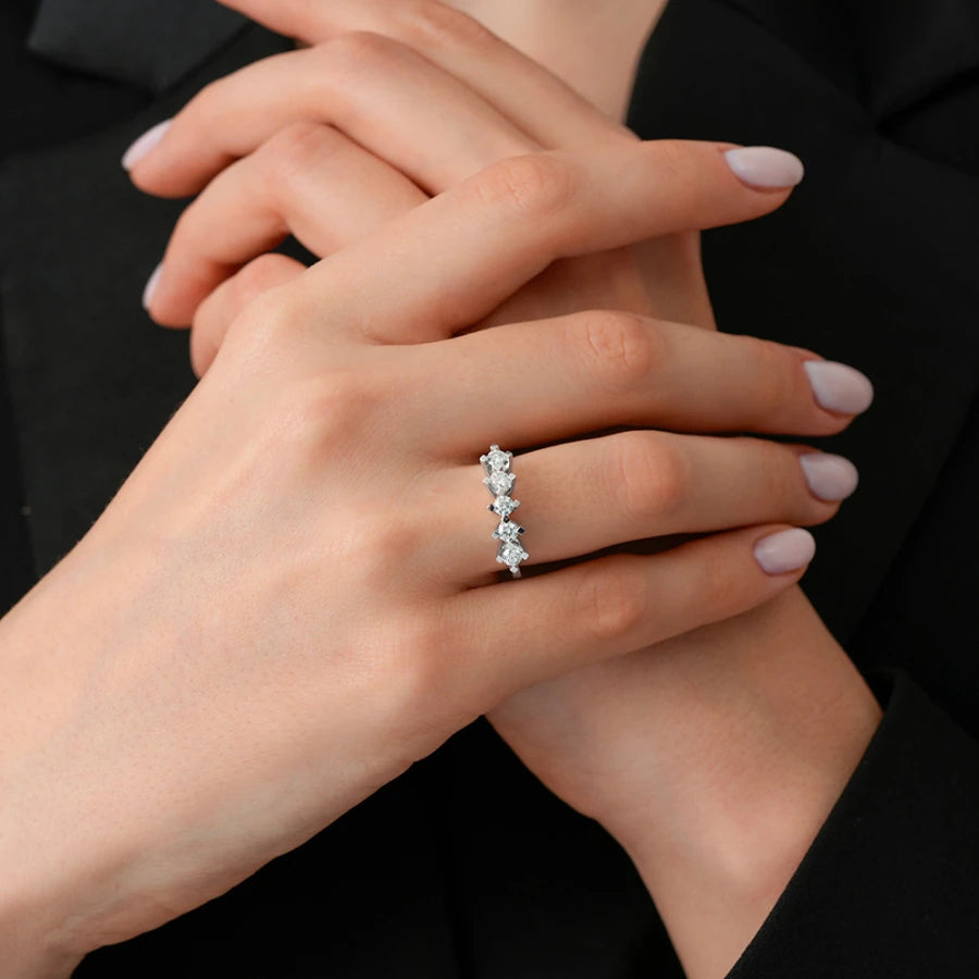 0.55 ct. Diamant Fünf-Stein Ring