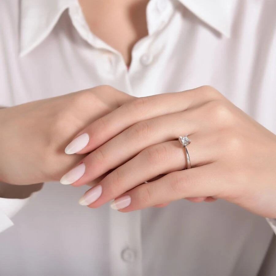 0.10 ct. Diamant Rund Solitär Verlobungsring