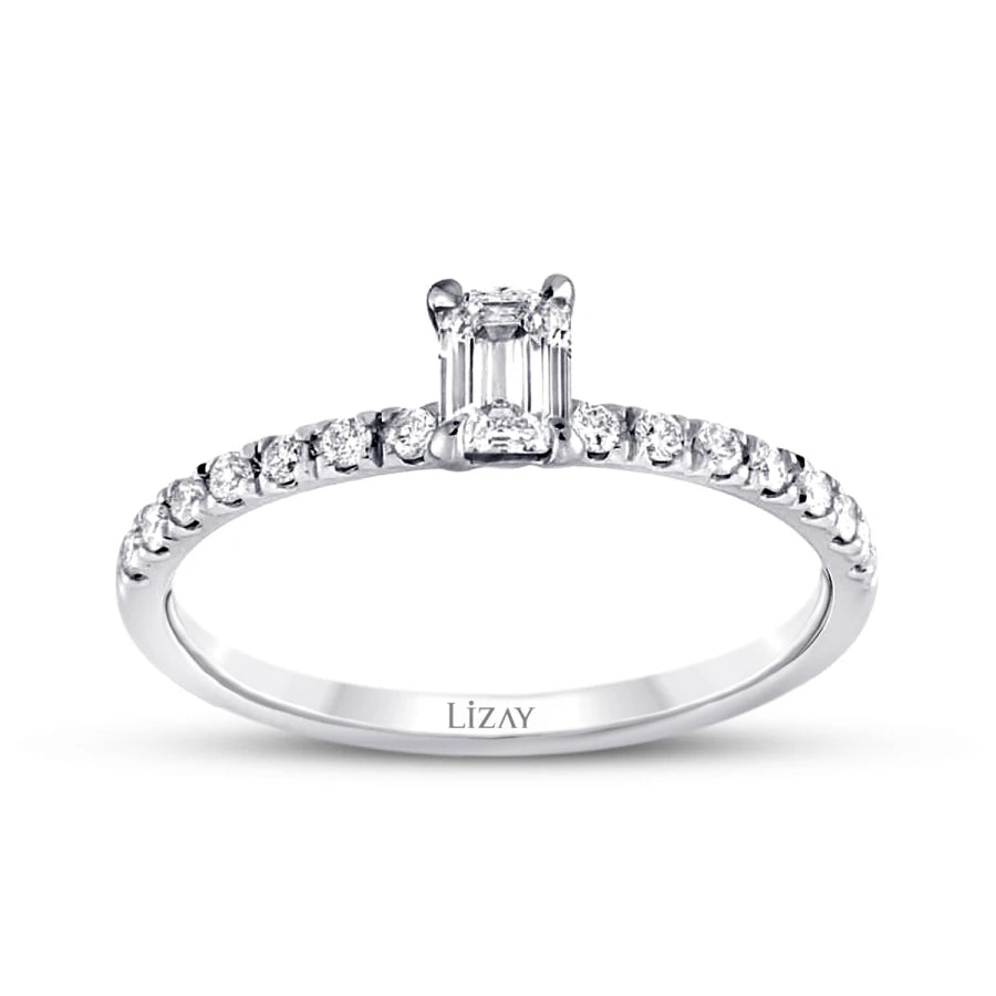 0.87 ct. Diamant Smaragd-Schliff Solitär Verlobungsring