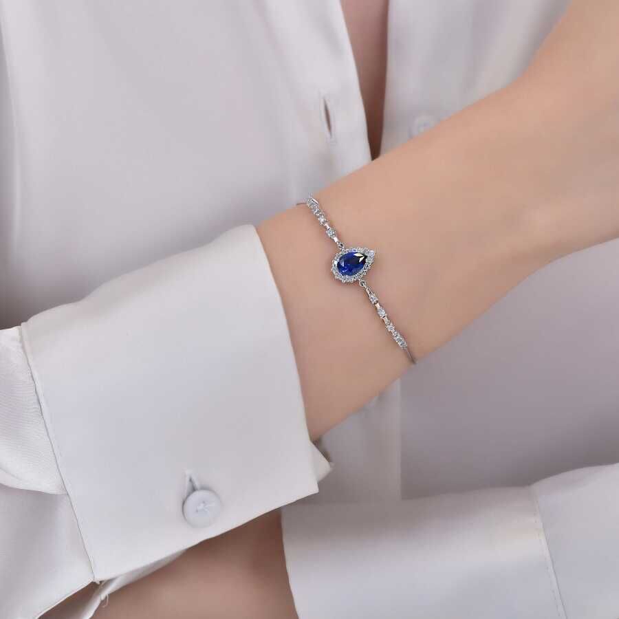 7.31 Karat Diamant Tropfen Saphir Set