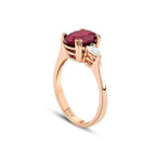 2.78 ct. Diamant Ovale Rubin Ring